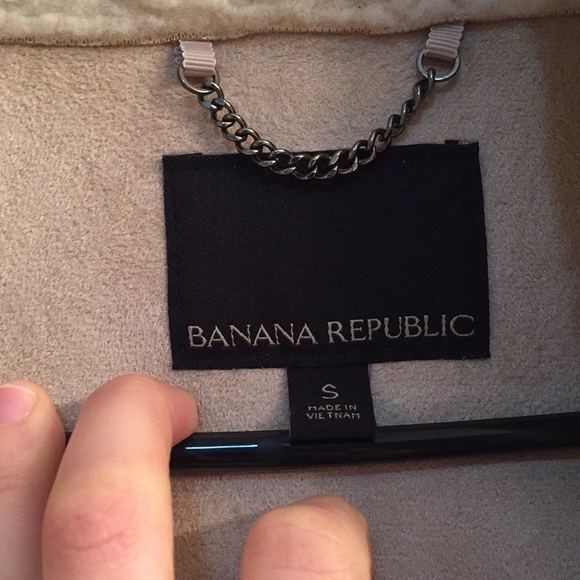 Banana Republic Sheepskin Vest - Picture 2 of 4